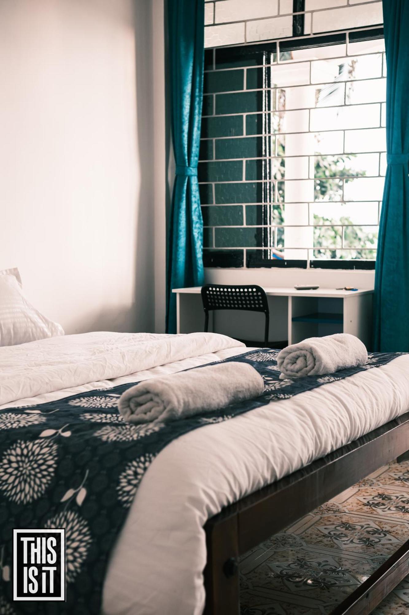 This Is It Beachfront - Rooms, Cafe & Events Arambol Eksteriør bilde